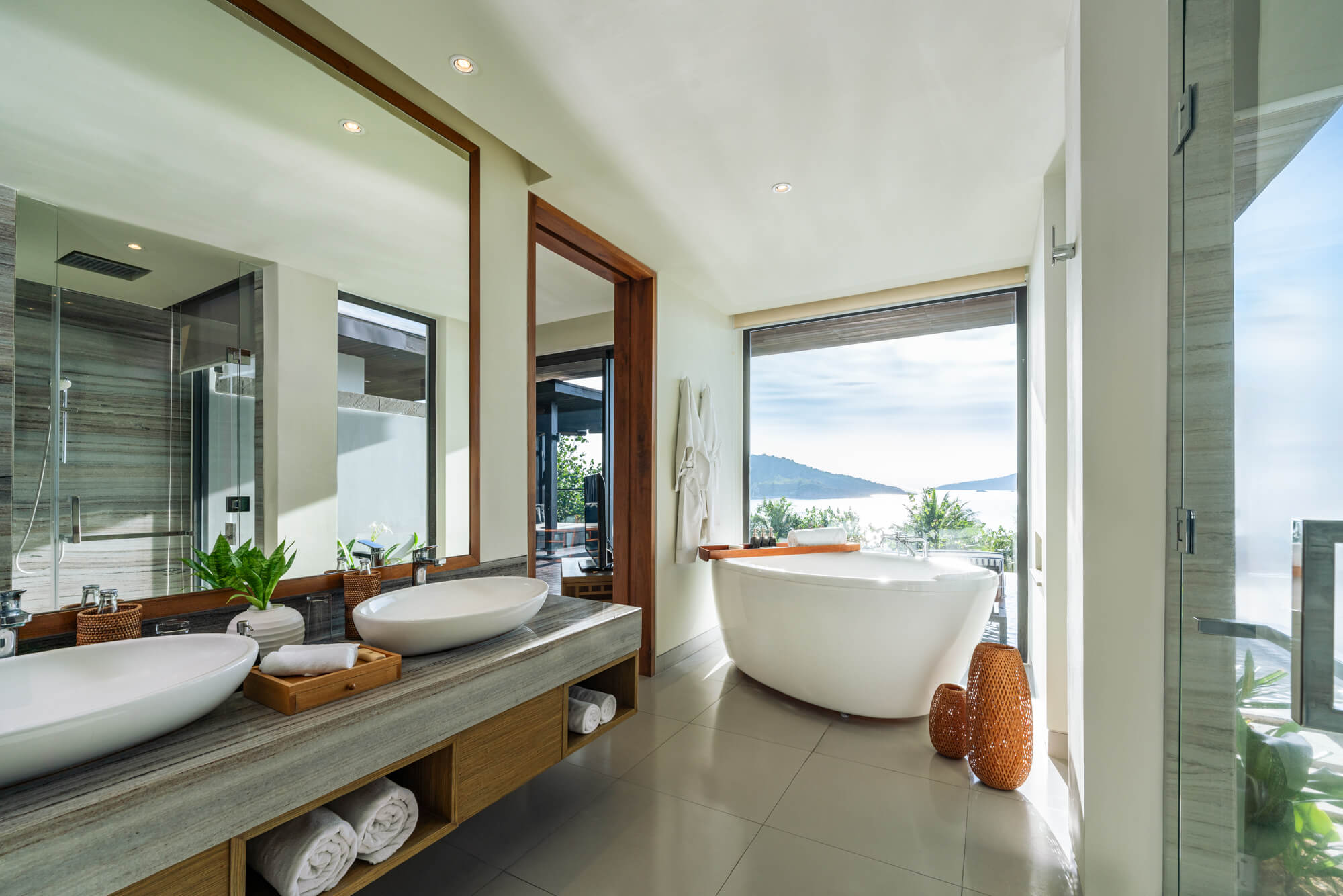 Quinn Ryan Mattingly captures the indulgent coastal beauty of Anantara Quy Nhon Villas, a collection of 25 stunning accommodations along the south central coast of Vietnam.