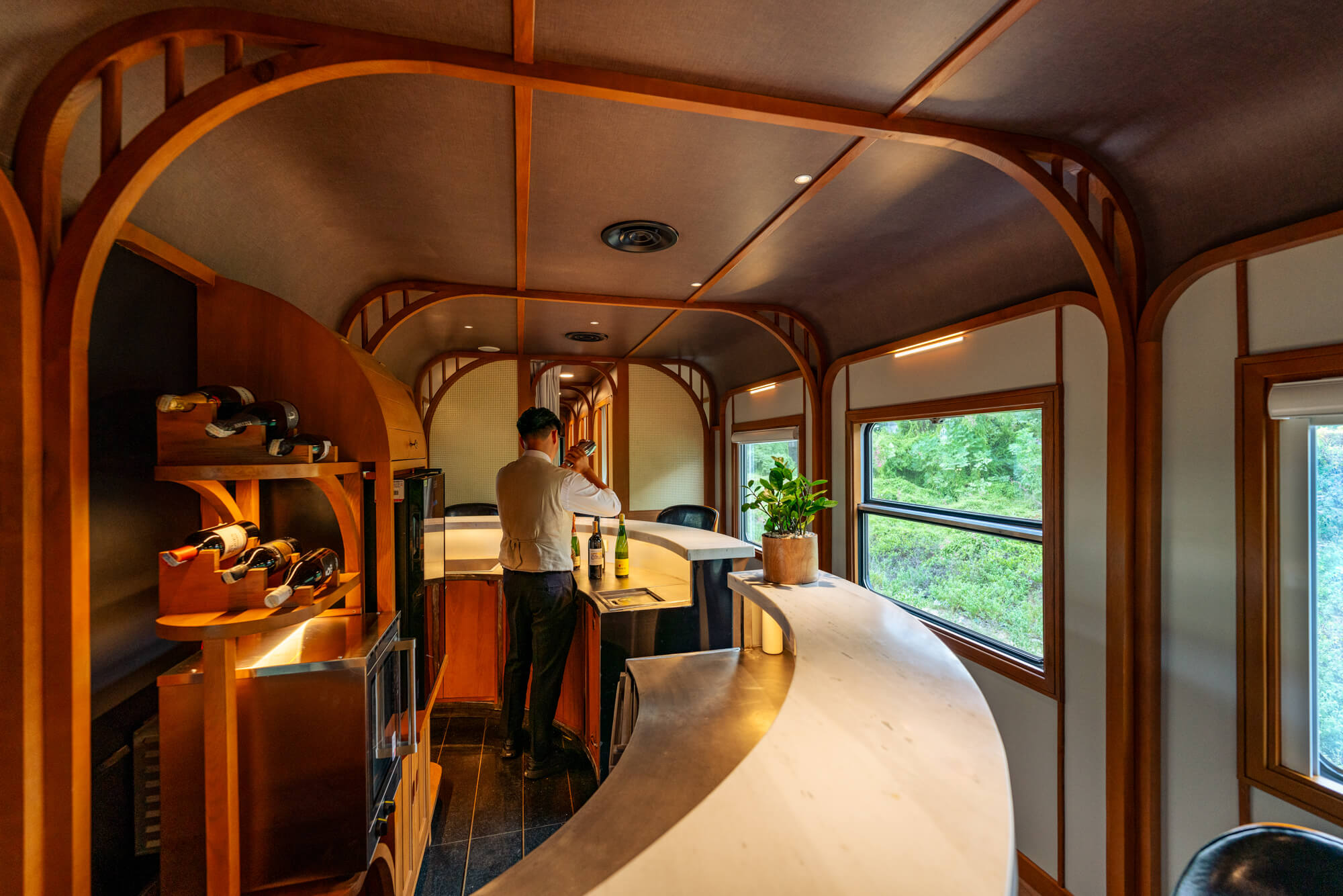 Hospitality photographer takes to the rails for a luxury train journey on the Vietage.